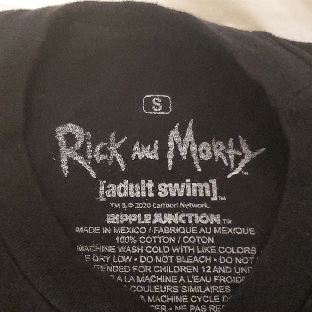 DONATING SOON Tiny Rick T-shirt - Picture 3 of 4